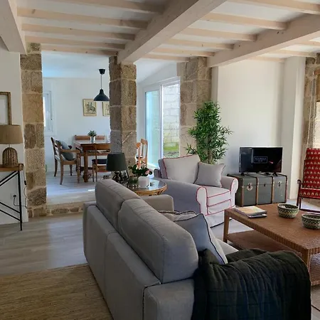 Exclusiva Casa En Canido Con Jardin
